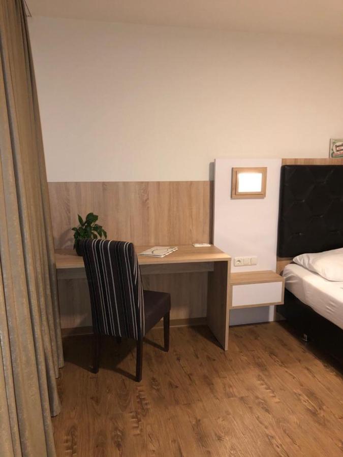 Gastehaus Penny Rooms N Hallein Dış mekan fotoğraf